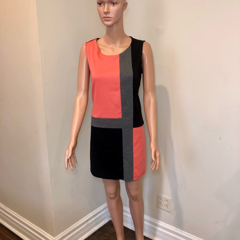 Dress size Large colorblock: peach, gray, black